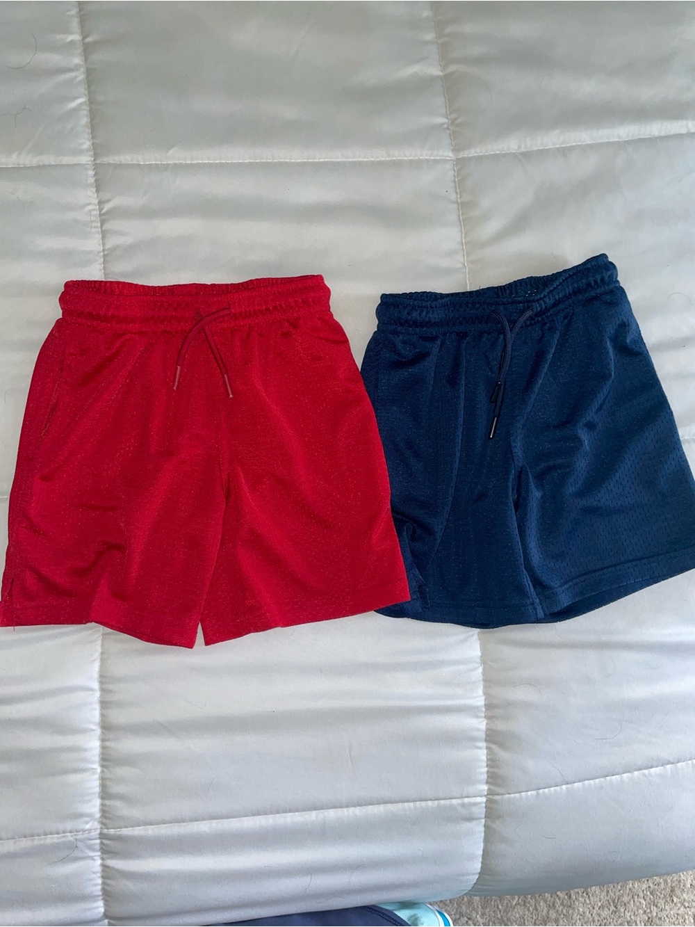 Boys XS (4/5) Athletic Mesh Shorts - Red and Navy